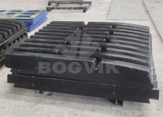 Placa de mandíbula fija de alto manganeso C150 con dientes de cantera MM0578984